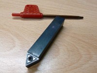 Drehmeißel 10x10mm stirn - mit austauschbaren Platte und Schlüssel